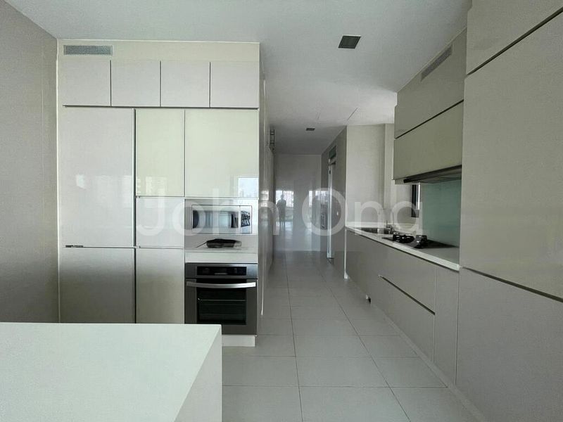 3 Bed Condo for Sale in  Soleil @ Sinaran - Image 3